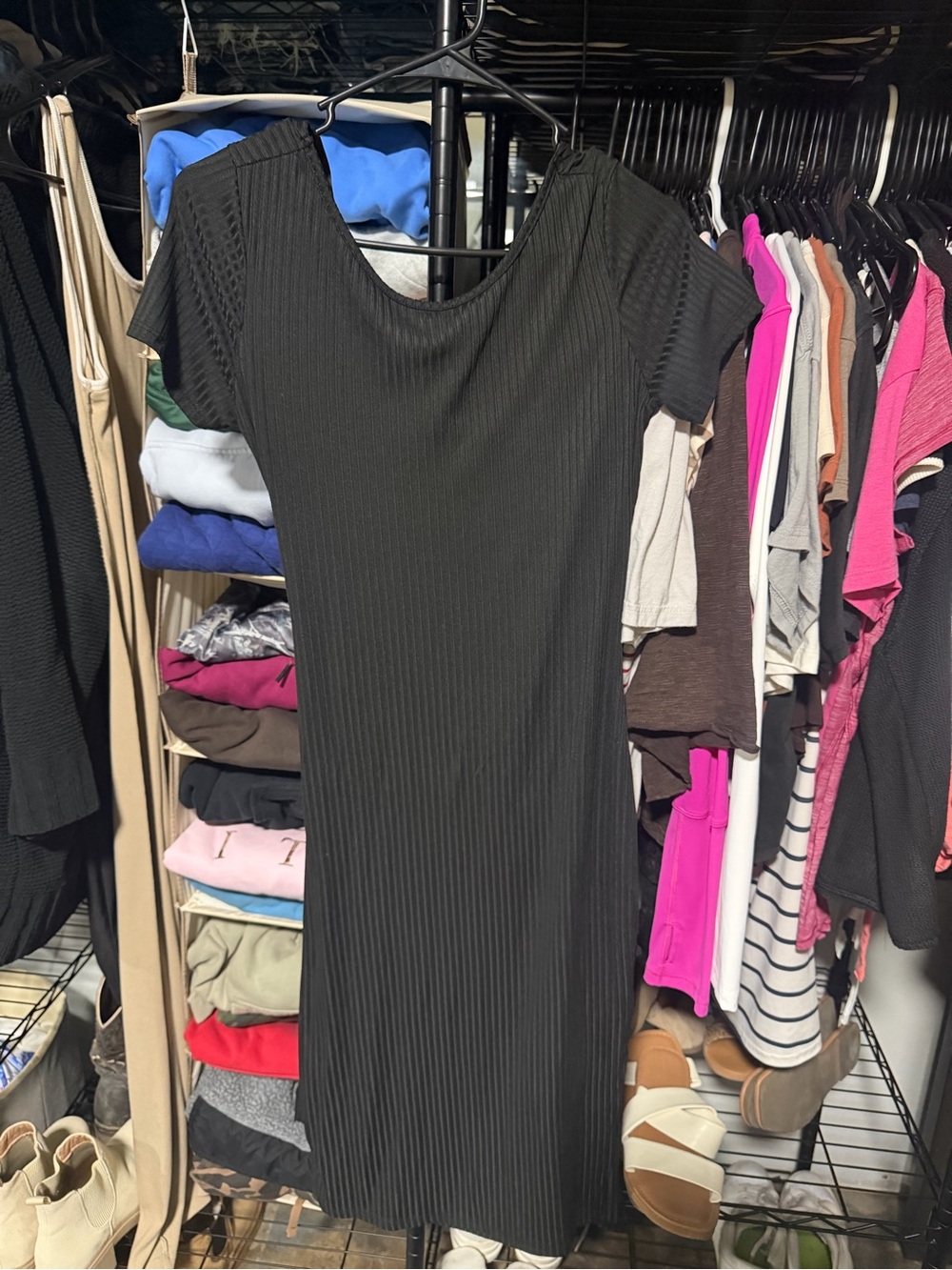 Black Ribbed Backless Midi Dress - Sleek Short Sleeve